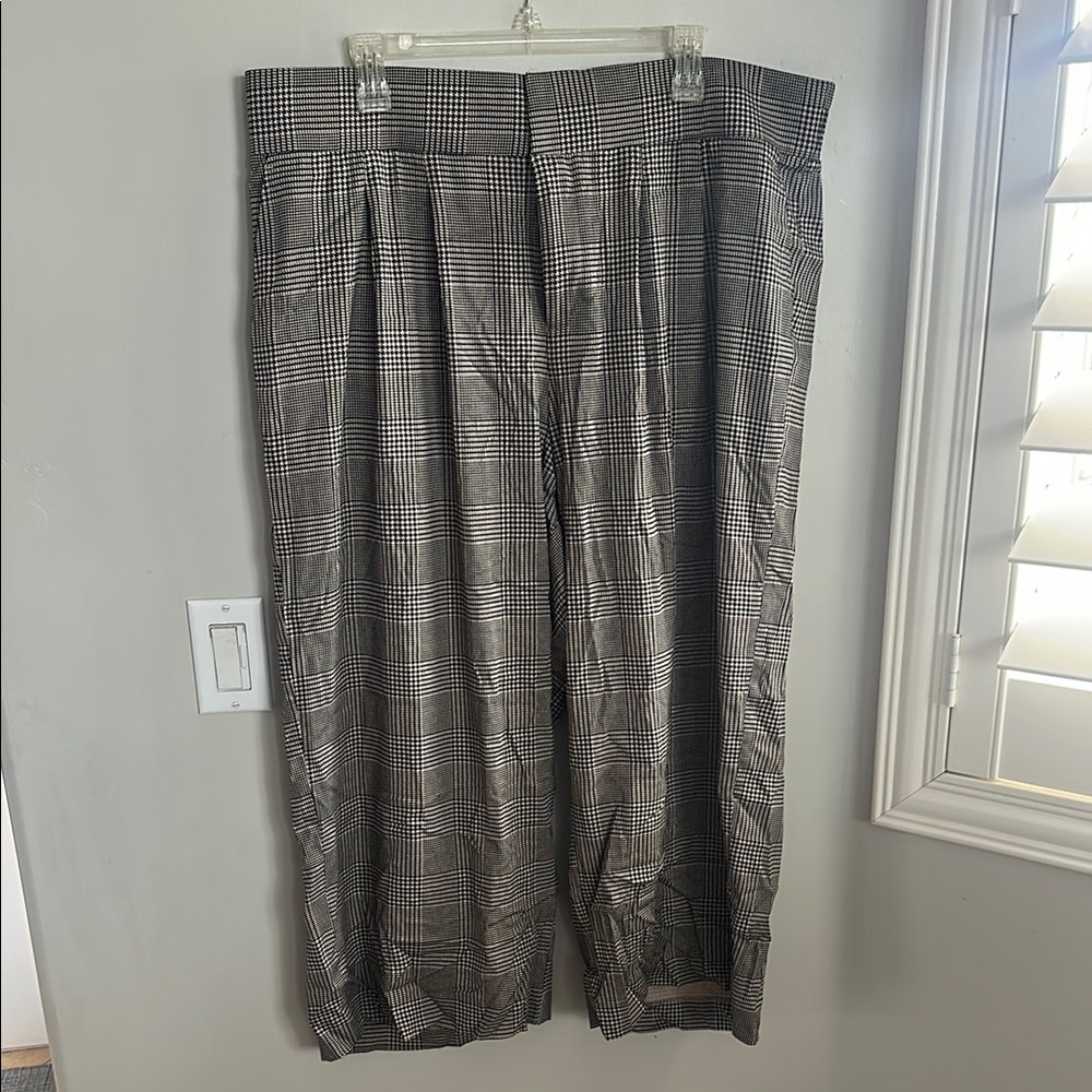 Torrid Wide Leg Crop Dress Pants